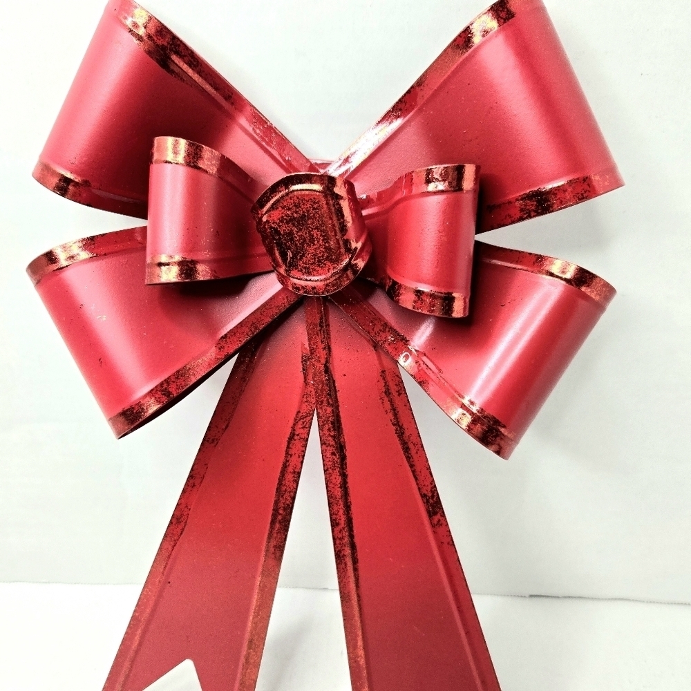 Set of Three Metal Bows, Red. - Picture 3 of 10